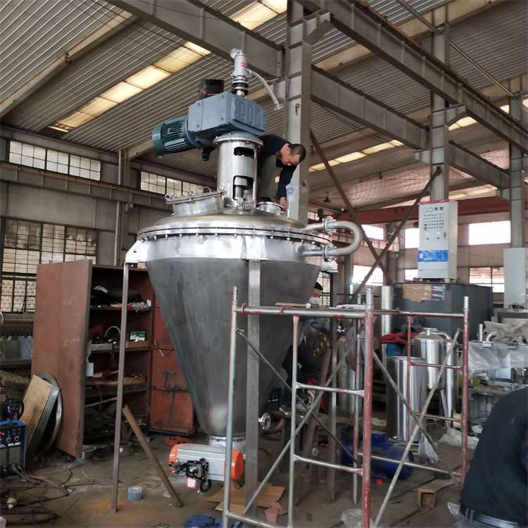 回收二手单锥干燥机 锥形单锥螺带真空干燥机 拆除化工厂设备
